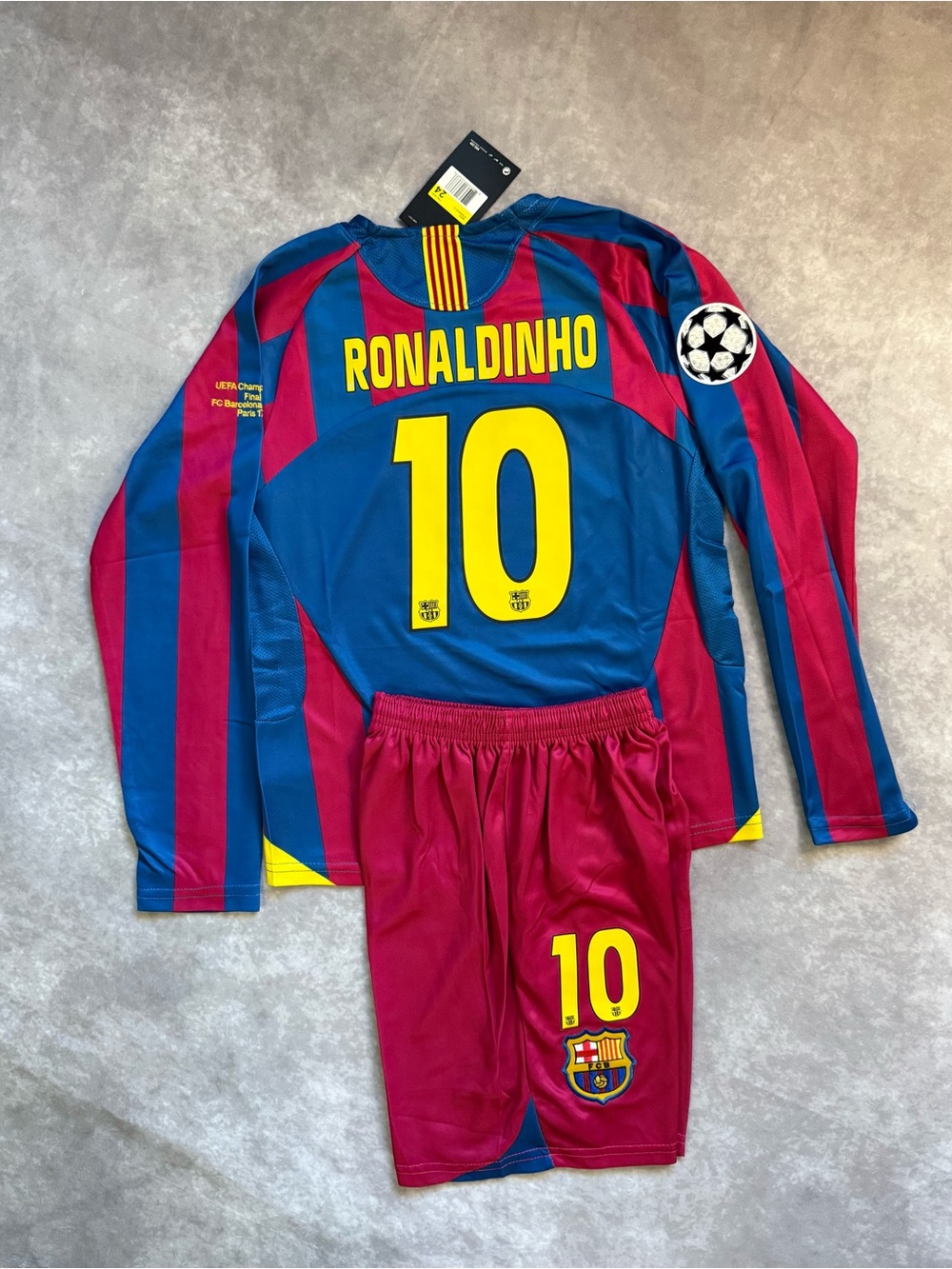 Kids Ronaldinho #10 Barcelona Long-Sleeve Soccer Jersey and Shorts - Blue & Red